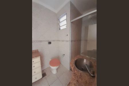 Apartamento para alugar com 60m², 2 quartos e sem vaga Apartamento para alugar com 60m², 2 quartos e sem vagaBanheiro