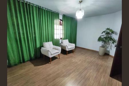 Foto 02 de casa à venda com 3 quartos, 190m² em Camargos, Belo Horizonte