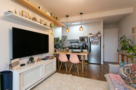 Apartamento à venda com 50m², 2 quartos e 1 vaga Apartamento à venda com 50m², 2 quartos e 1 vagaSala