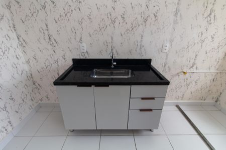 Apartamento para alugar com 41m², 2 quartos e sem vaga Apartamento para alugar com 41m², 2 quartos e sem vagaCozinha e Área de Serviço