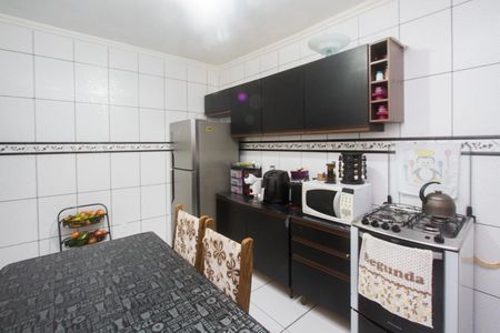 Casa para alugar com 80m², 2 quartos e 1 vaga