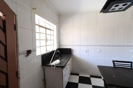 Casa à venda com 175m², 3 quartos e 3 vagasCozinha 2