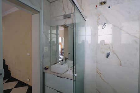 Casa à venda com 175m², 3 quartos e 3 vagasBanheiro