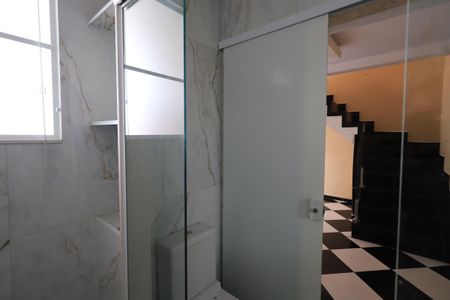 Casa à venda com 175m², 3 quartos e 3 vagasBanheiro