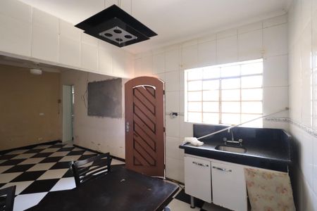 Casa à venda com 175m², 3 quartos e 3 vagasCozinha 2
