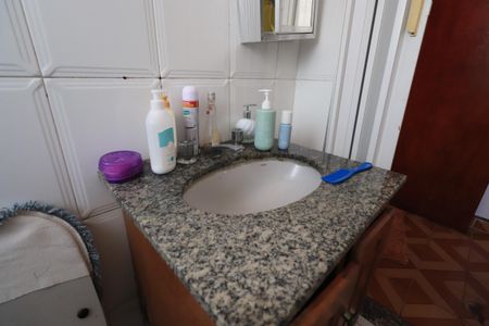 Casa à venda com 175m², 3 quartos e 3 vagasBanheiro da Suíte