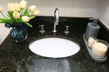 Apartamento à venda com 55m², 2 quartos e 2 vagasBanheiro