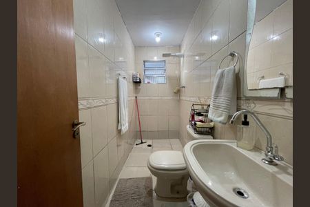 Casa à venda com 130m², 2 quartos e 3 vagas Casa à venda com 130m², 2 quartos e 3 vagasBanheiro Social