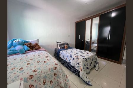 Casa à venda com 130m², 2 quartos e 3 vagas Casa à venda com 130m², 2 quartos e 3 vagasQuarto