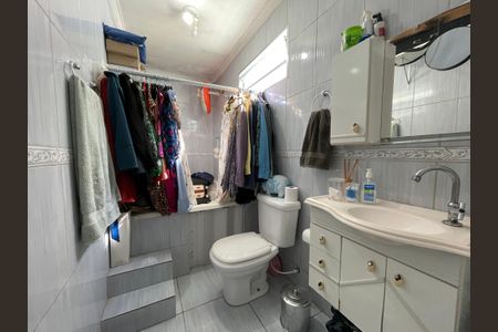 Casa à venda com 130m², 2 quartos e 3 vagas Casa à venda com 130m², 2 quartos e 3 vagasBanheiro do Quarto