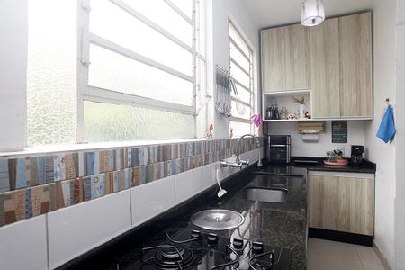 Apartamento à venda com 68m², 2 quartos e 1 vagaCozinha