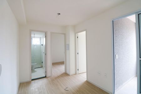 Sala / Cozinha de apartamento para alugar com 2 quartos, 30m² em Vila Plana, São Paulo