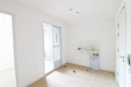 Apartamento para alugar com 30m², 2 quartos e sem vaga Apartamento para alugar com 30m², 2 quartos e sem vagaSala / Cozinha