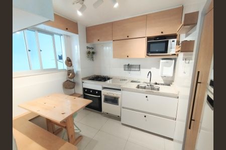 Cozinha de casa de condomínio para alugar com 4 quartos, 140m² em Freguesia (Jacarepaguá), Rio de Janeiro