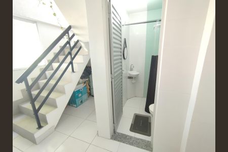 Sala de casa de condomínio para alugar com 4 quartos, 140m² em Freguesia (Jacarepaguá), Rio de Janeiro