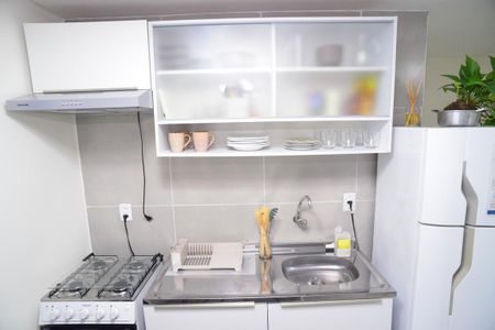 Cozinha de casa para alugar com 2 quartos, 40m² em Barra da Tijuca, Rio de Janeiro