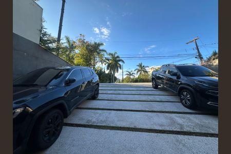 Casa de condomínio para alugar com 560m², 4 quartos e 9 vagasGaragem