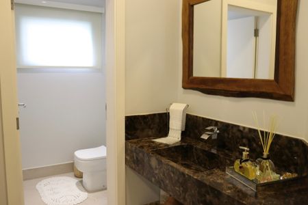 Casa de condomínio para alugar com 560m², 4 quartos e 9 vagasLavabo