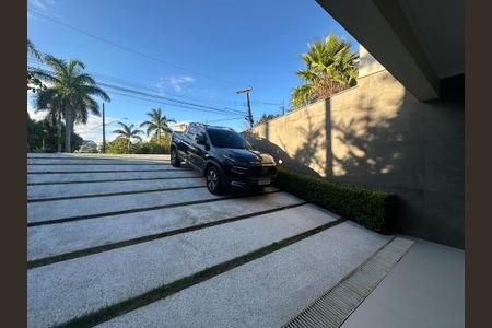 Casa de condomínio para alugar com 560m², 4 quartos e 9 vagasGaragem