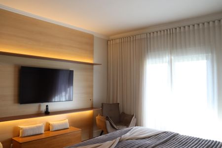 Casa de condomínio para alugar com 560m², 4 quartos e 9 vagasSuíte 4