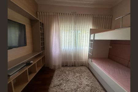 Casa de condomínio para alugar com 560m², 4 quartos e 9 vagasSuíte 1