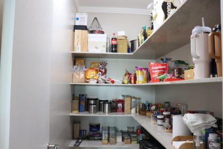 Casa de condomínio para alugar com 560m², 4 quartos e 9 vagasDespensa