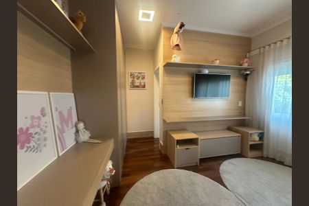 Casa de condomínio para alugar com 560m², 4 quartos e 9 vagasSuíte 2