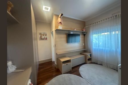 Casa de condomínio para alugar com 560m², 4 quartos e 9 vagasSuíte 2