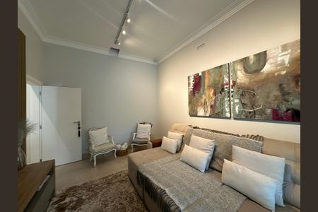 Casa de condomínio para alugar com 560m², 4 quartos e 9 vagasSala de TV