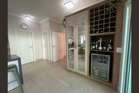 Casa de condomínio para alugar com 560m², 4 quartos e 9 vagasCozinha