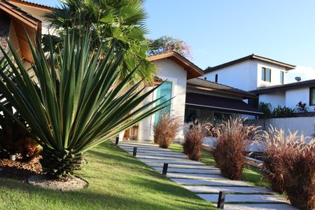 Casa de condomínio para alugar com 560m², 4 quartos e 9 vagasFachada