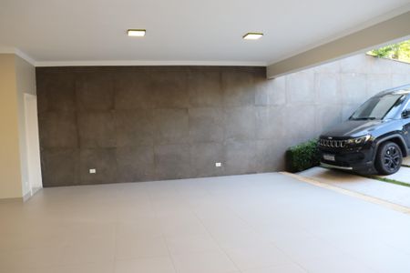 Casa de condomínio para alugar com 560m², 4 quartos e 9 vagasGaragem