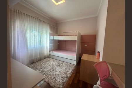 Casa de condomínio para alugar com 560m², 4 quartos e 9 vagasSuíte 1