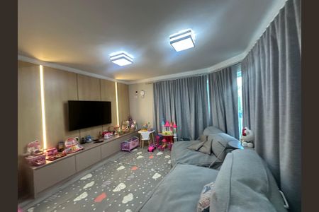 Casa de condomínio para alugar com 560m², 4 quartos e 9 vagasSala de TV