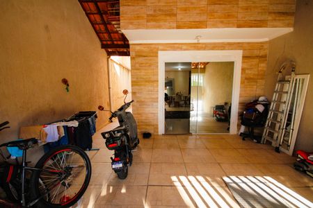 Garagem de casa para alugar com 3 quartos, 143m² em Canto do Forte, Praia Grande