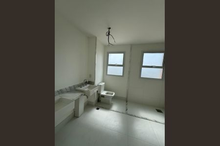 Apartamento à venda com 175m², 3 quartos e 3 vagas Apartamento à venda com 175m², 3 quartos e 3 vagasBanheiro