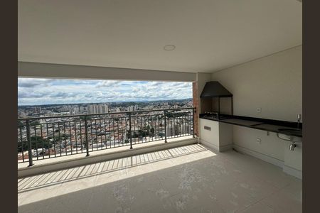 Apartamento à venda com 175m², 3 quartos e 3 vagas Apartamento à venda com 175m², 3 quartos e 3 vagasVaranda