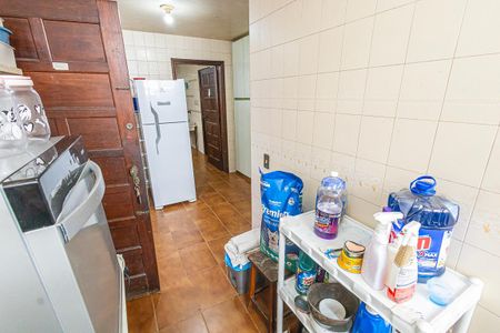 Casa à venda com 412m², 6 quartos e 4 vagas Casa à venda com 412m², 6 quartos e 4 vagasArea de serviço