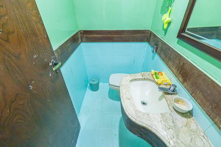 Casa à venda com 412m², 6 quartos e 4 vagas Casa à venda com 412m², 6 quartos e 4 vagasLavabo (Sala)