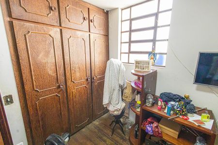 Casa à venda com 412m², 6 quartos e 4 vagas Casa à venda com 412m², 6 quartos e 4 vagasDce