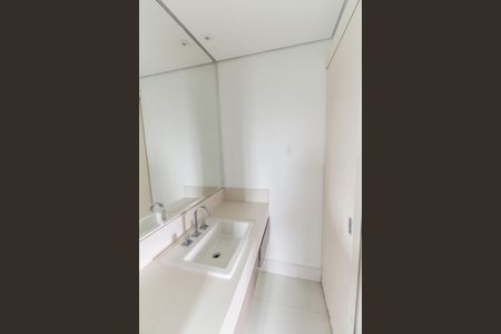 Apartamento à venda com 62m², 1 quarto e 2 vagasBanheiro da Suíte