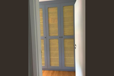 Apartamento à venda com 118m², 3 quartos e 2 vagas Apartamento à venda com 118m², 3 quartos e 2 vagasQuarto