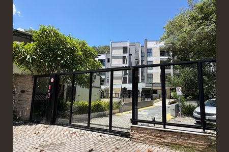 Apartamento para alugar com 80m², 2 quartos e 1 vagaFachada