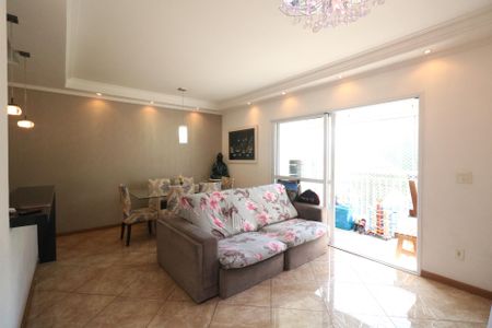 Apartamento à venda com 96m², 3 quartos e 2 vagas Apartamento à venda com 96m², 3 quartos e 2 vagasSala