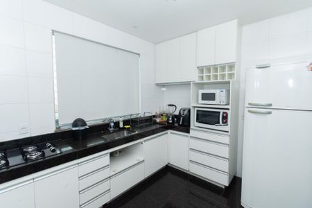 Apartamento para alugar com 170m², 3 quartos e 2 vagasCozinha