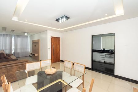 Sala de apartamento para alugar com 3 quartos, 170m² em Amazonas, Contagem