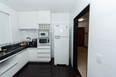 Apartamento para alugar com 170m², 3 quartos e 2 vagasCozinha