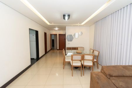 Sala de apartamento para alugar com 3 quartos, 170m² em Amazonas, Contagem