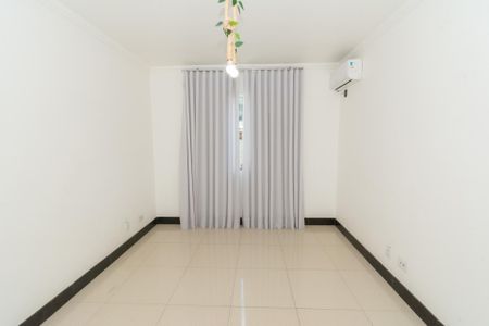 Apartamento para alugar com 170m², 3 quartos e 2 vagasQuarto 2