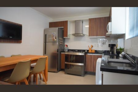 Casa à venda com 90m², 3 quartos e 2 vagasCozinha 